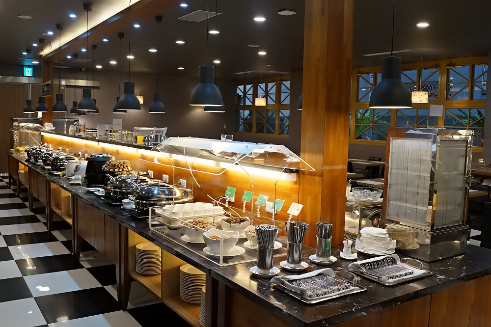 【康橋商旅台南赤崁樓館】住這裡根本一泊送三食，24小時免費點心、飲料、冰淇淋吃到飽，下午茶晚餐宵夜，通通免費～ @捲捲頭 ♡ 品味生活