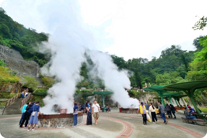 鳩之澤溫泉》露天森林溫泉浴、漫步步道呼吸芬多精，小竹簍煮溫泉蛋玉米超療癒，秋冬輕旅行首選。 @捲捲頭 ♡ 品味生活