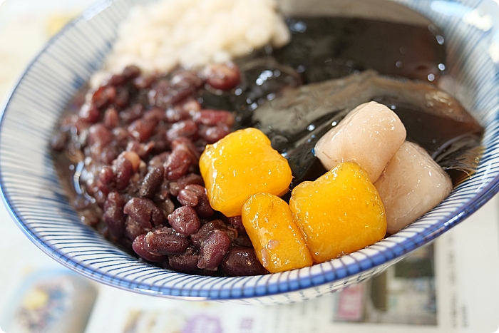 【冬山】冰點老店綿綿冰，必點燒仙草、黑糖豆花、仙草奶凍，還有隱藏版仙草冰也別錯過喔！ @捲捲頭 ♡ 品味生活