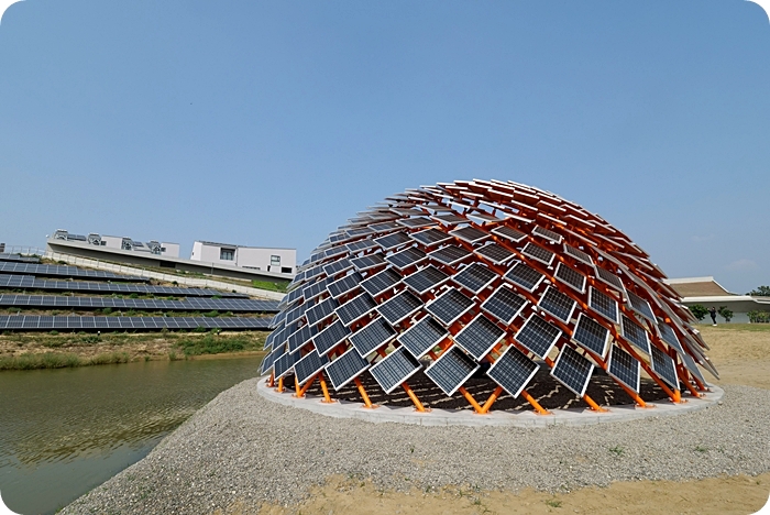 台南大鹿斑比，免門票景點，零距離親近超萌超好拍，還有太陽能樹每晚上演七彩LED燈光秀～ @捲捲頭 ♡ 品味生活