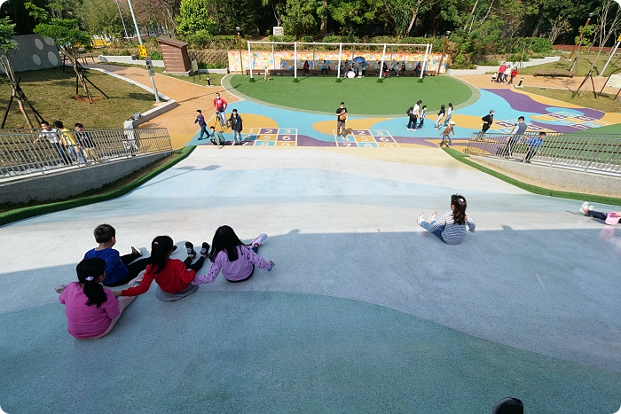 【嘉義】KANO園區特色公園，星光溜滑梯X滑草場，還有秒飛日本建築絕景的昭和J18！ @捲捲頭 ♡ 品味生活