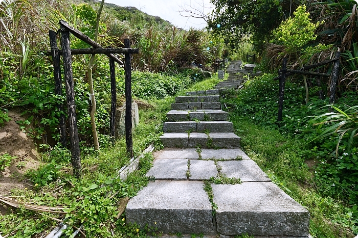 【芹壁步道】新聽濤祕境！走上村夜行軍路線，下往山城醉心風光。必訪坐擁山海交織的芹壁X上村！ @捲捲頭 ♡ 品味生活