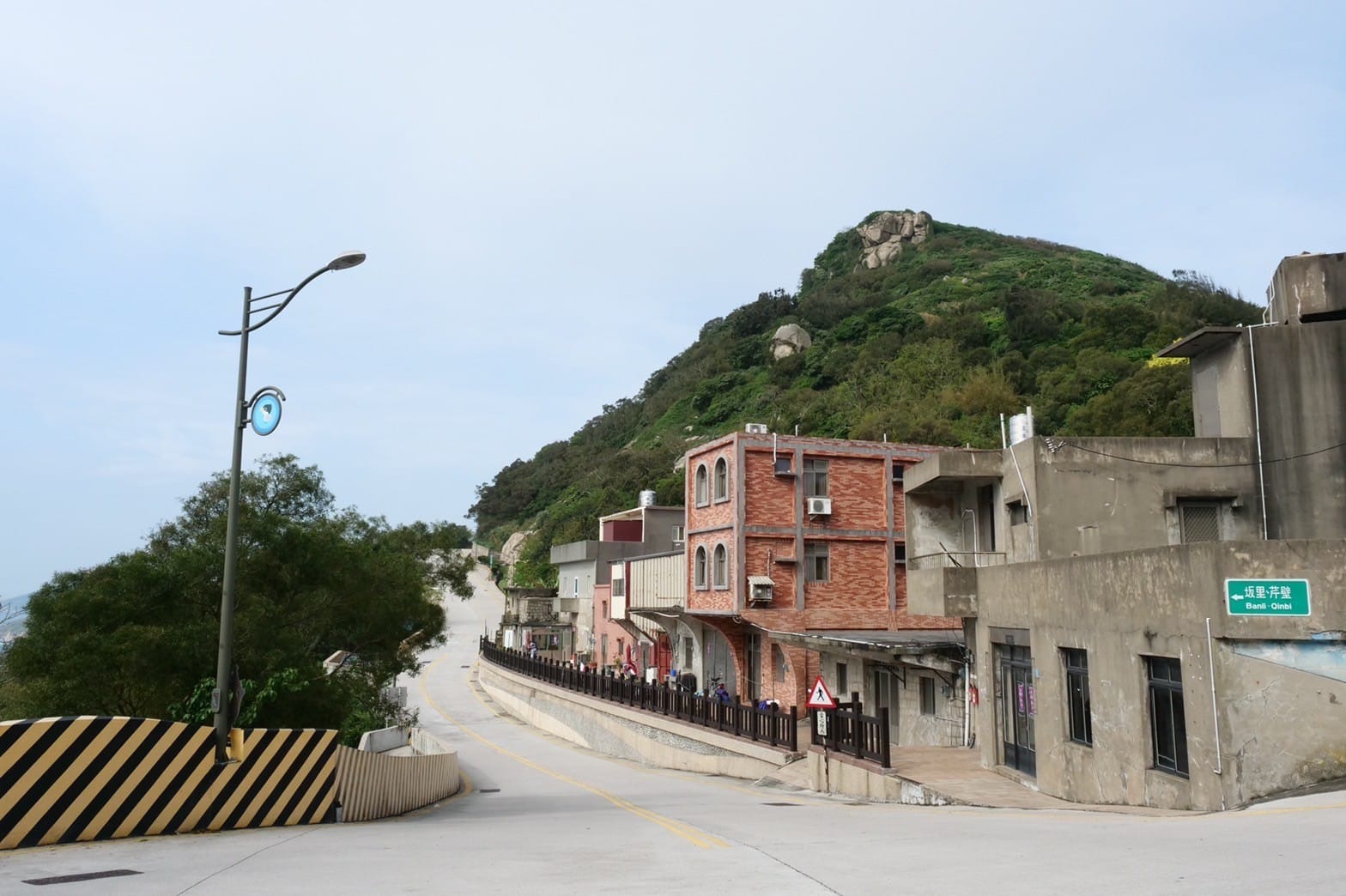 【芹壁步道】新聽濤祕境！走上村夜行軍路線，下往山城醉心風光。必訪坐擁山海交織的芹壁X上村！ @捲捲頭 ♡ 品味生活