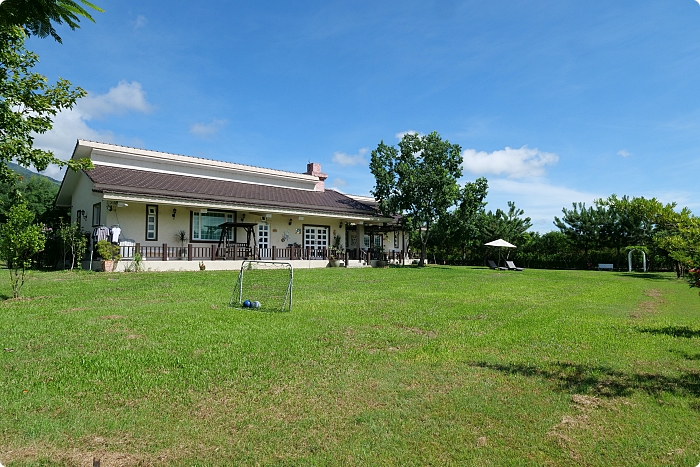 台東鹿野住宿》鹿野森活B&#038;B。來自ZAKKA鄉村風小屋，浮誇視覺系早餐、夢幻星空草原每晚看！ @捲捲頭 ♡ 品味生活