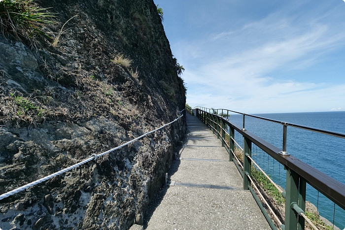 花蓮【親不知子步道】漂浮海上的玻璃棧道（門票.停車資訊） @捲捲頭 ♡ 品味生活