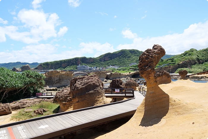 【野柳地質公園】海蝕奇觀優雅女王頭、俏皮公主、浮球秘境。小漁村、步道、沙灘、海岸，一日遊好舒心～ @捲捲頭 ♡ 品味生活