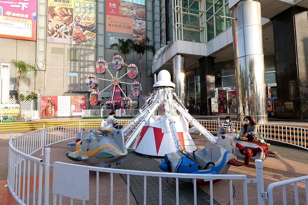 台南》台南大遠百戶外双樂園。交通小鎮駕駛學校X戶外遊樂園，從新春嗨玩到兒童節～ @捲捲頭 ♡ 品味生活