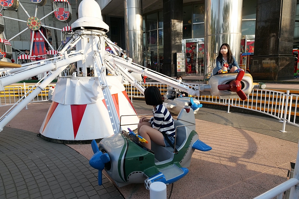 台南》台南大遠百戶外双樂園。交通小鎮駕駛學校X戶外遊樂園，從新春嗨玩到兒童節～ @捲捲頭 ♡ 品味生活