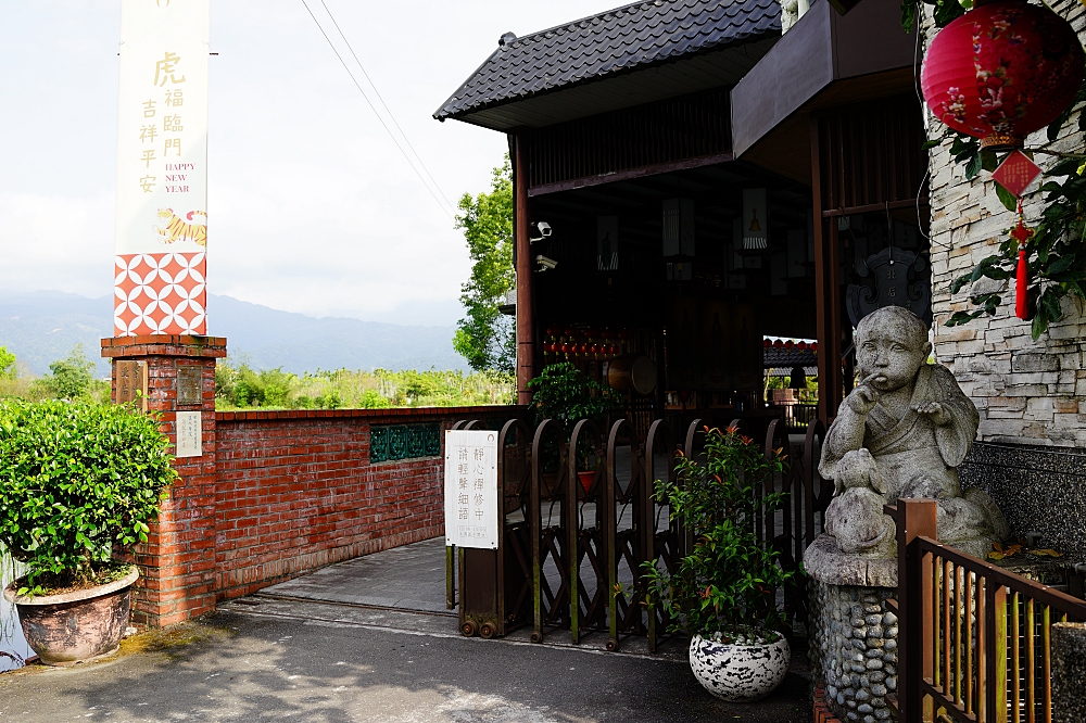 員山【北后寺】走進日系襌風寺廟，朝聖60年歷史的大佛、水池中敲鐘樓！免門票網美必追～ @捲捲頭 ♡ 品味生活