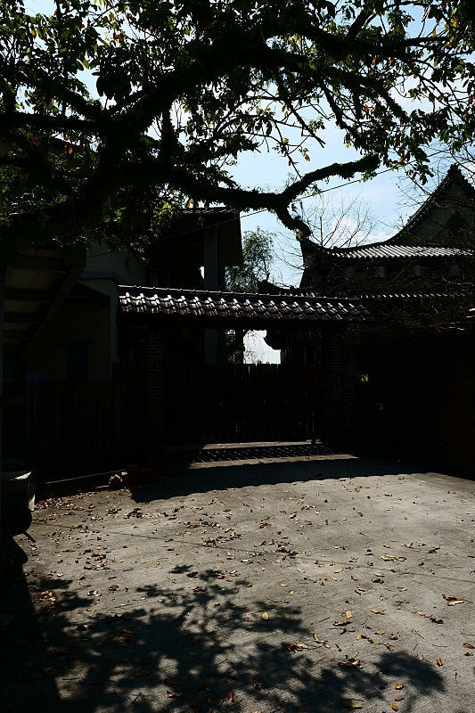 員山【北后寺】走進日系襌風寺廟，朝聖60年歷史的大佛、水池中敲鐘樓！免門票網美必追～ @捲捲頭 ♡ 品味生活