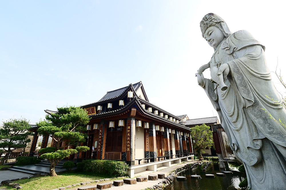 員山【北后寺】走進日系襌風寺廟，朝聖60年歷史的大佛、水池中敲鐘樓！免門票網美必追～ @捲捲頭 ♡ 品味生活