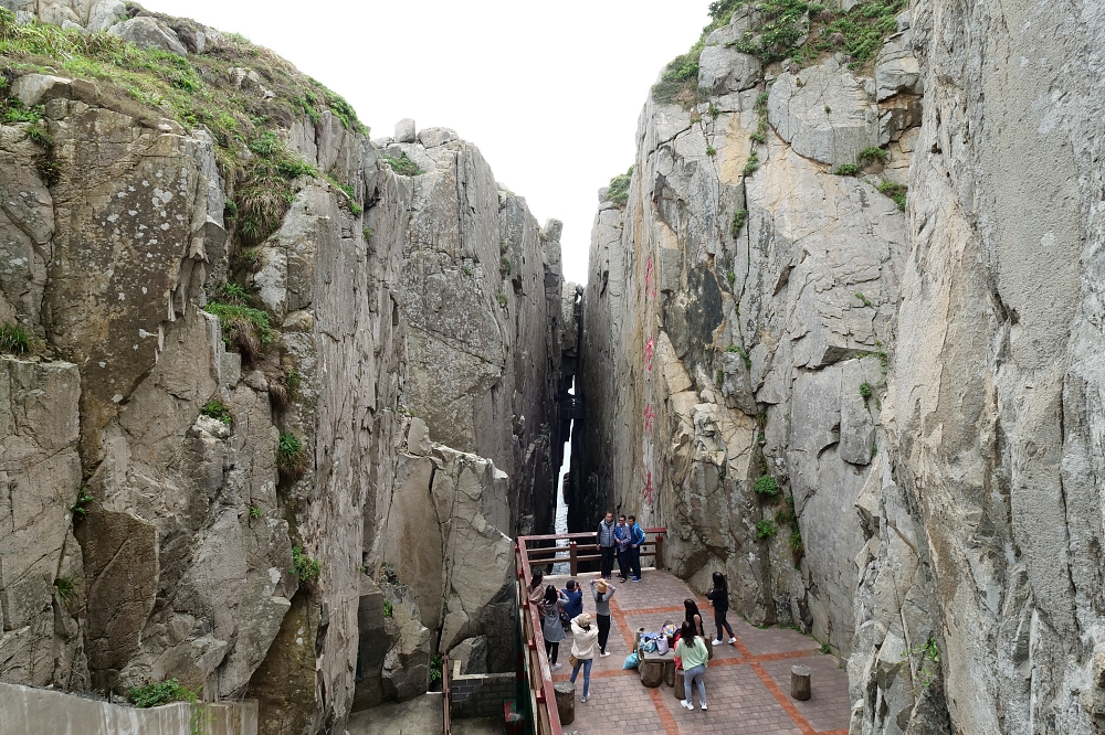 東引景點，天王澳據點，一線天，安東坑道，東引島好玩的都在這！ @捲捲頭 ♡ 品味生活