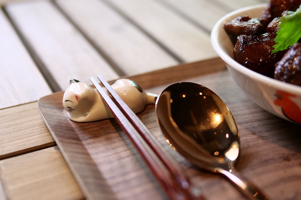 【太平山下史忽仔】 貓奴下午茶，來份私廚隱藏午餐，港式咸檸七特飲，還有免費DIY 做出專屬的逗貓棒～ @捲捲頭 ♡ 品味生活