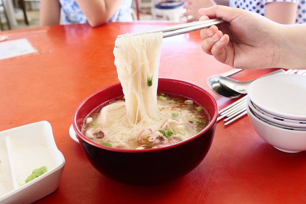 澎湖阿挺海鮮，超新鮮小管生魚片別錯過～（附菜單） @捲捲頭 ♡ 品味生活