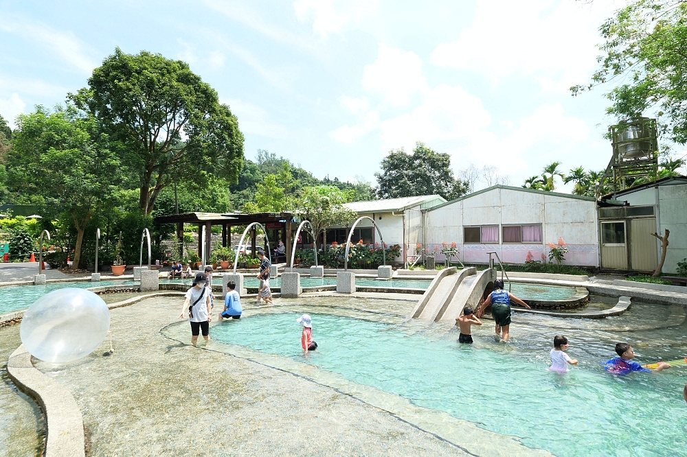 埔里【桃米親水公園】最美的玩水聖地！快來泡泡堆裡消暑一夏～ @捲捲頭 ♡ 品味生活