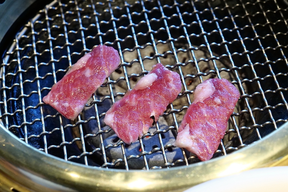 台中屋馬燒肉好吃嗎，雞湯喝到飽！google評論破萬則4.6高分，附最新菜單、線上訂位～ @捲捲頭 ♡ 品味生活