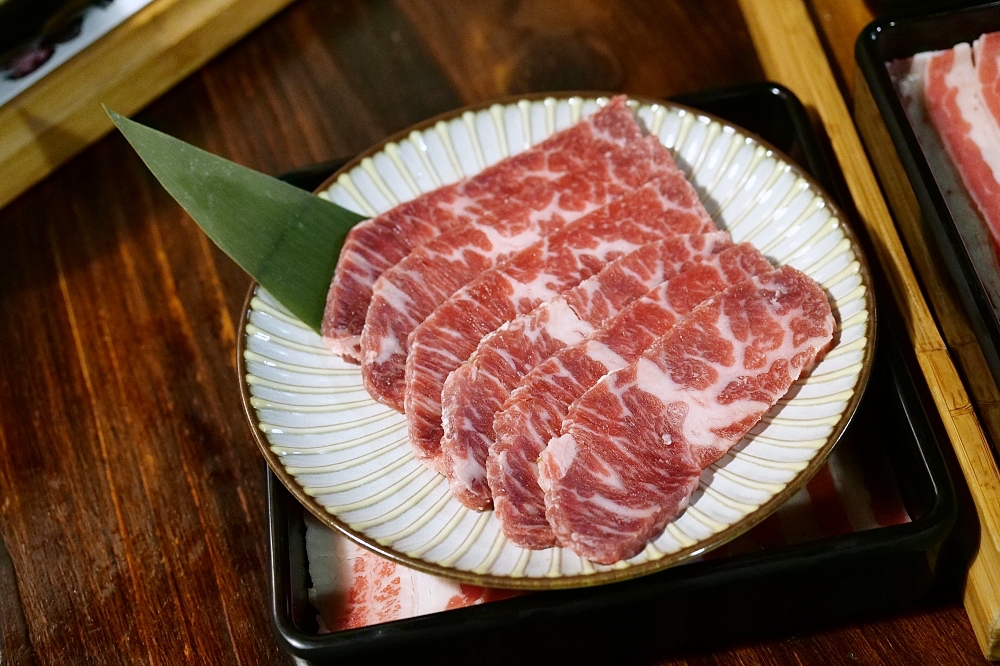 宜蘭豚兵衛個人燒肉，超高CP值的牛雞豚肉海鮮燒物套餐，飲料冰淇淋免費續飽 @捲捲頭 ♡ 品味生活