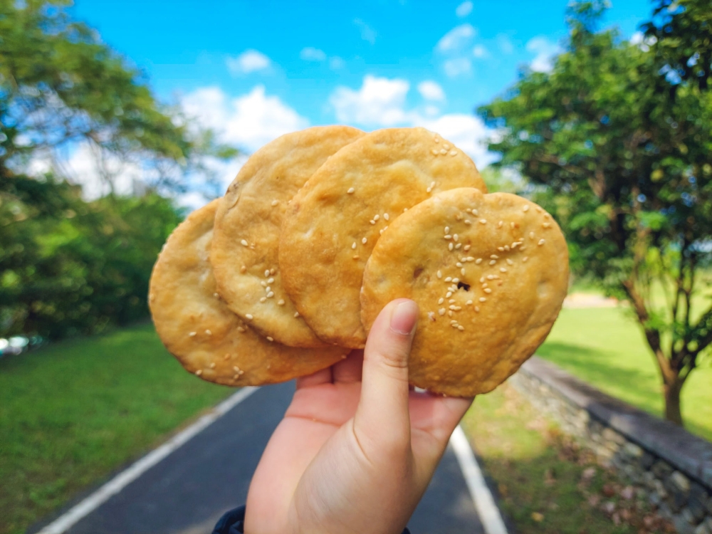 【林記燒餅】宜蘭巷弄飄香半世紀的手工點名棒蔥餅！酥香脆到會上癮 @捲捲頭 ♡ 品味生活