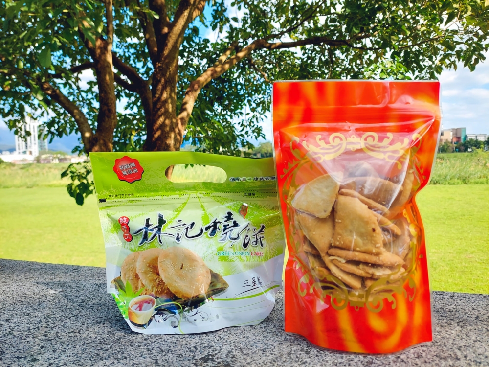 【林記燒餅】宜蘭巷弄飄香半世紀的手工點名棒蔥餅！酥香脆到會上癮 @捲捲頭 ♡ 品味生活