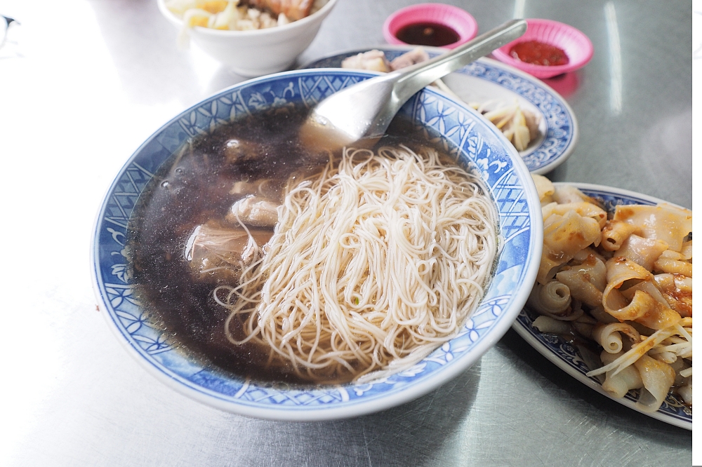 陳記當歸鴨宜蘭店，大推順口當歸湯與肉多的鴨片飯（菜單價錢） @捲捲頭 ♡ 品味生活