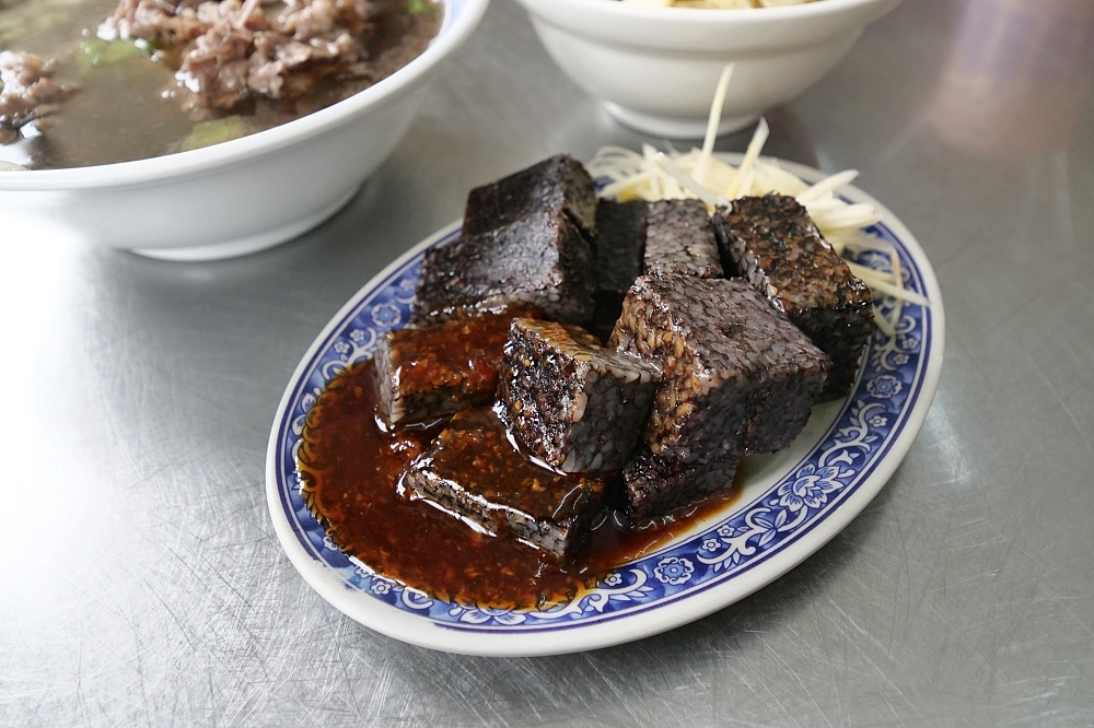 陳記當歸鴨宜蘭店，大推順口當歸湯與肉多的鴨片飯（菜單價錢） @捲捲頭 ♡ 品味生活