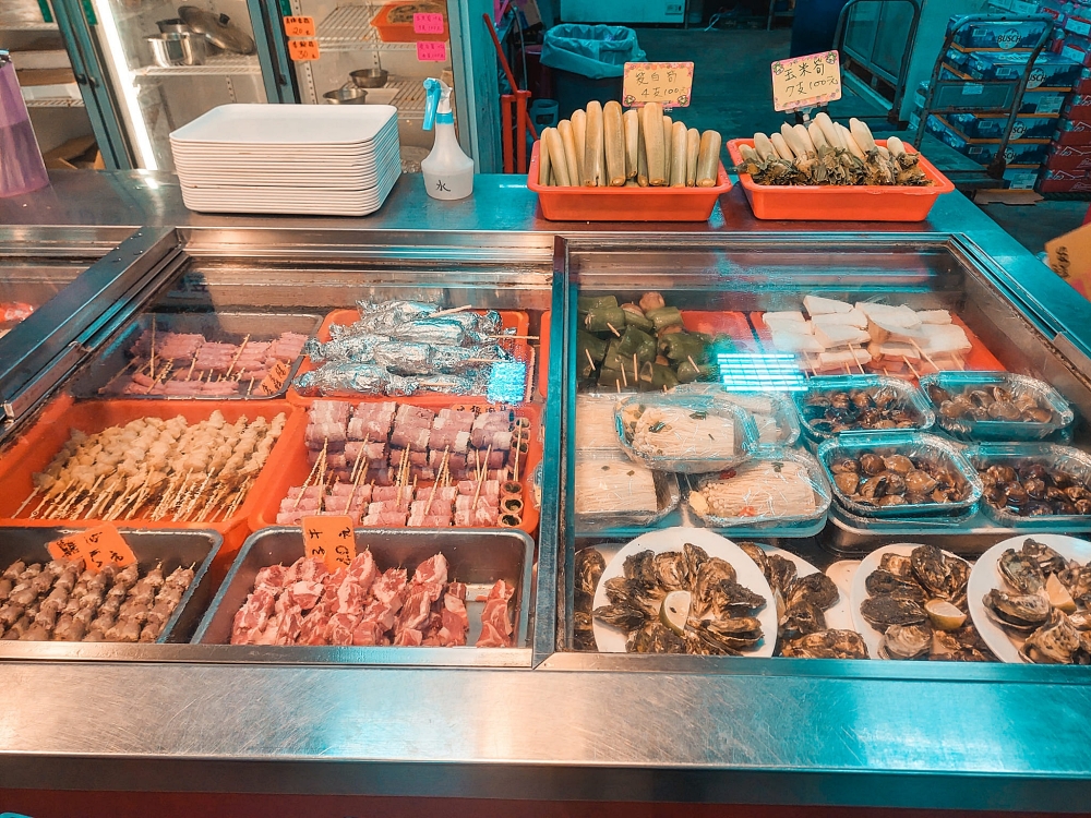 宜蘭太平洋釣蝦場》這間釣蝦場根本就是餐廳，邊烤肉邊釣蝦超能殺時間 @捲捲頭 ♡ 品味生活