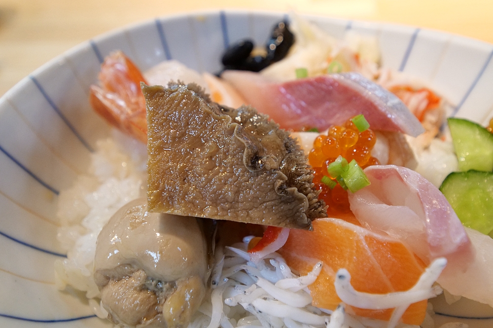 永樂市場漁匠甘霖，必點隱藏版丼飯，新鮮海味一次滿足（菜單價錢） @捲捲頭 ♡ 品味生活