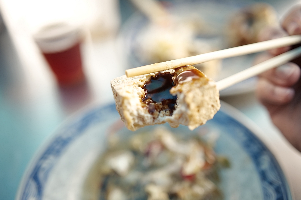 【台中】花蓮水尾臭豆腐自由店，臭豆腐炸的外酥內軟泡菜多（附菜單） @捲捲頭 ♡ 品味生活