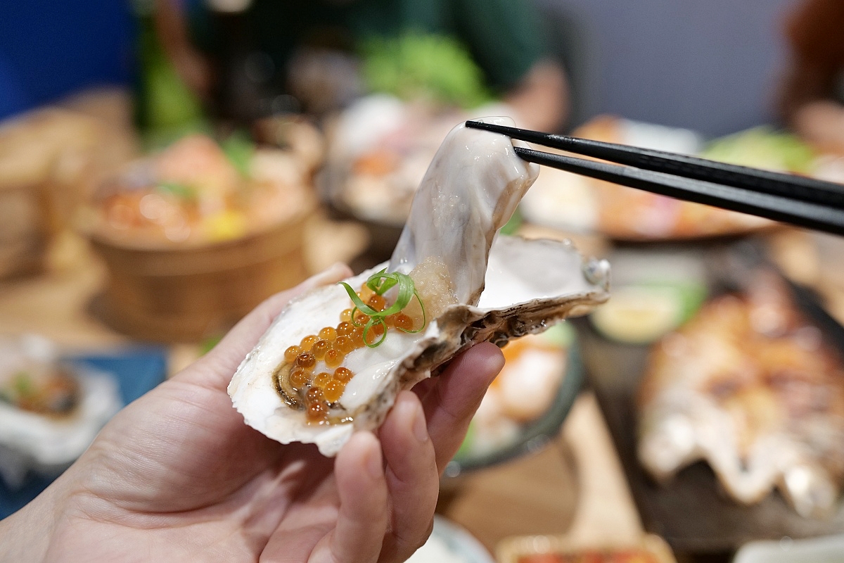 告春食彩小家料理｜份量多到看不見飯的海鮮丼飯，價位與菜色分享（菜單） @捲捲頭 ♡ 品味生活