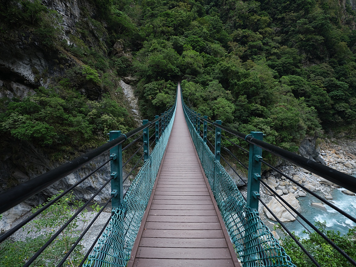 【錐麓古道】太魯閣最美風景，不知是否有緣再見，觀景斷崖.吊橋步行路線體驗～ @捲捲頭 ♡ 品味生活