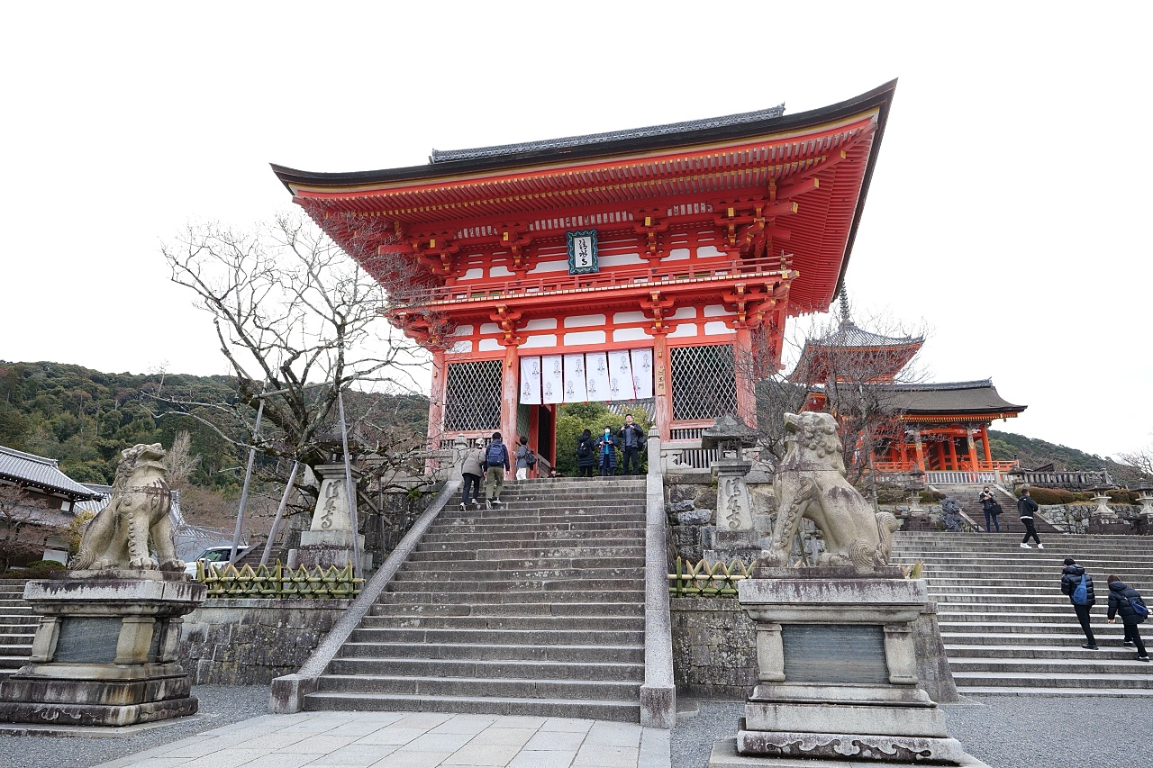 京都【清水寺】穿梭世界遺產時光隧道，門票、交通、美食景點體驗全攻略 @捲捲頭 ♡ 品味生活