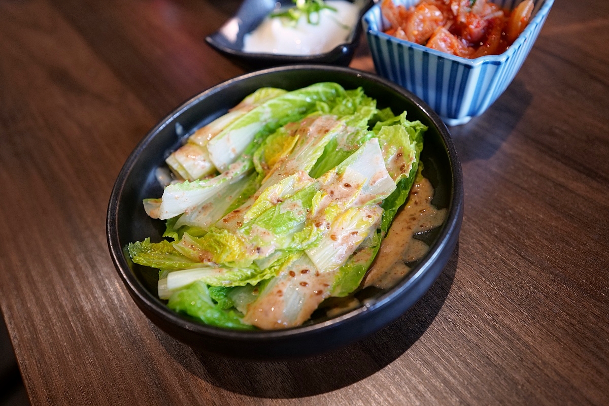 台南美食【宮本武丼西門店】丼飯120元起好銷魂，超狂燒肉丼飯肉滿出來（附菜單） @捲捲頭 ♡ 品味生活