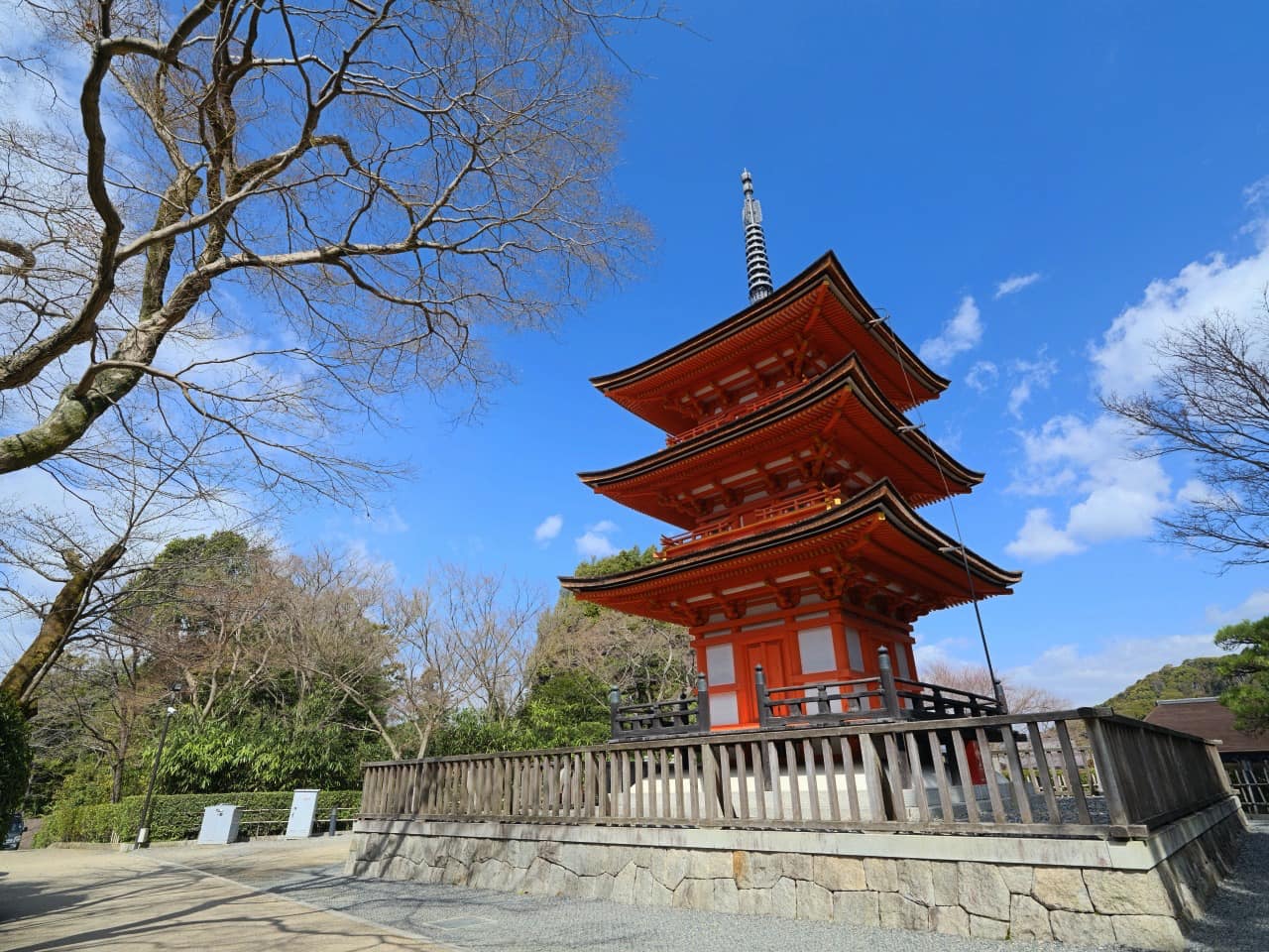 京都【清水寺】穿梭世界遺產時光隧道，門票、交通、美食景點體驗全攻略 @捲捲頭 ♡ 品味生活