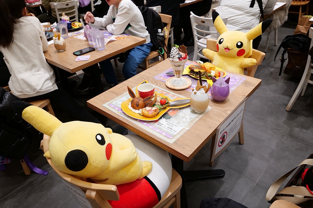 大阪心齋橋【寶可夢咖啡廳】Pokemon Cafe餐點超爆可愛！快來用胃袋收服這些寶可夢～ @捲捲頭 ♡ 品味生活