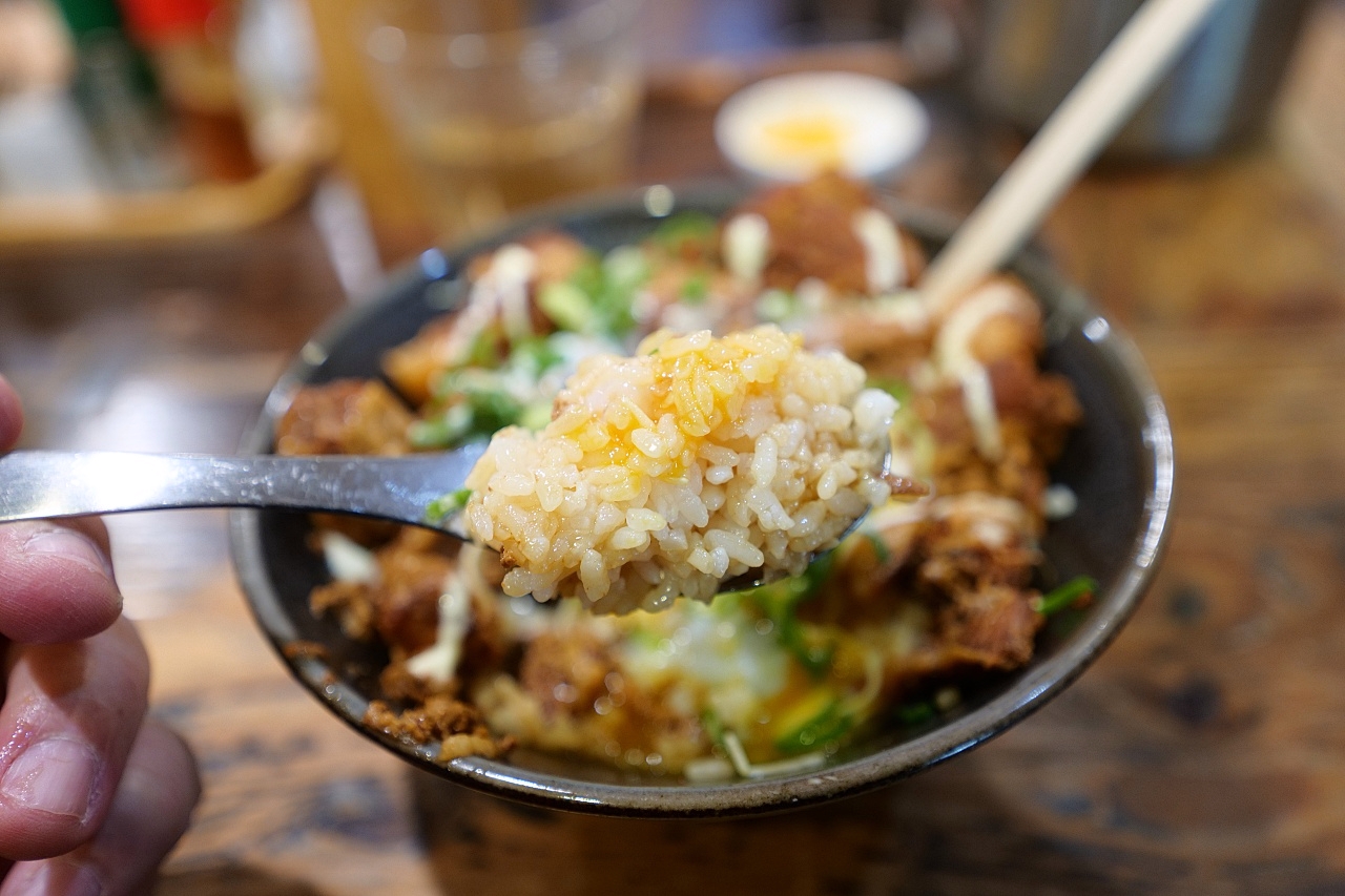 神戸三宮車站美食【三六八 &#8211; 神戸三宮（阪急）豬排蓋飯】份量超大超平價，一個人絕對吃不完的無敵大份量～ @捲捲頭 ♡ 品味生活