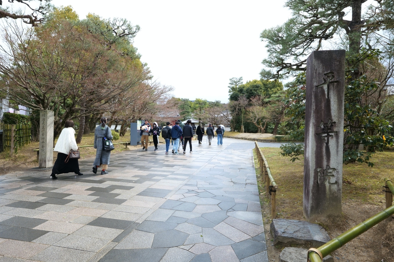 京都景點【平等院】漂浮於湖面上的世界遺產，十圓日幣萬圓鈔票都有它~ @捲捲頭 ♡ 品味生活