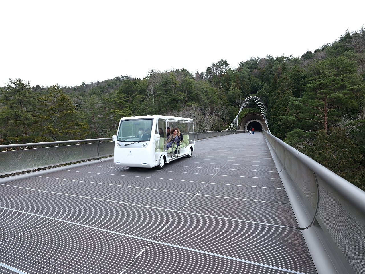 滋賀【美秀美術館 Miho Museum】尋訪世外桃源，ㄧ年只開放七個月的美術館（交通地圖,門票資訊） @捲捲頭 ♡ 品味生活