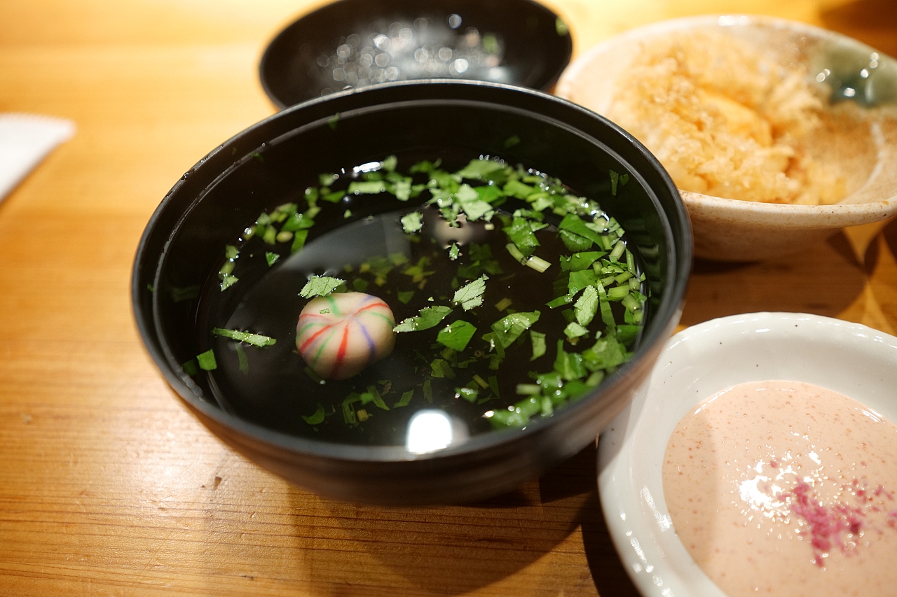 京都【Makino天丼まきの】熱門巨無霸天丼店，新鮮現炸（附菜單） @捲捲頭 ♡ 品味生活