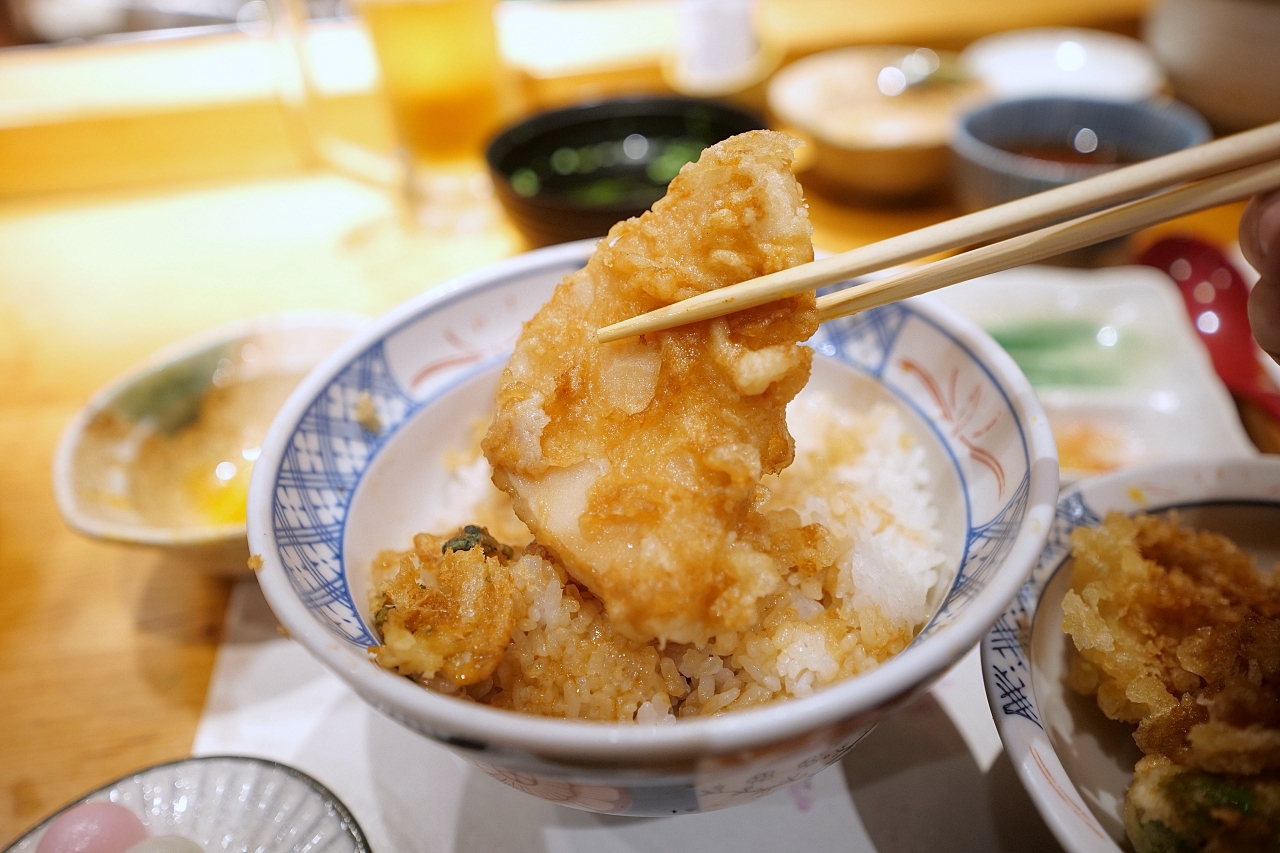 京都【Makino天丼まきの】熱門巨無霸天丼店，新鮮現炸（附菜單） @捲捲頭 ♡ 品味生活