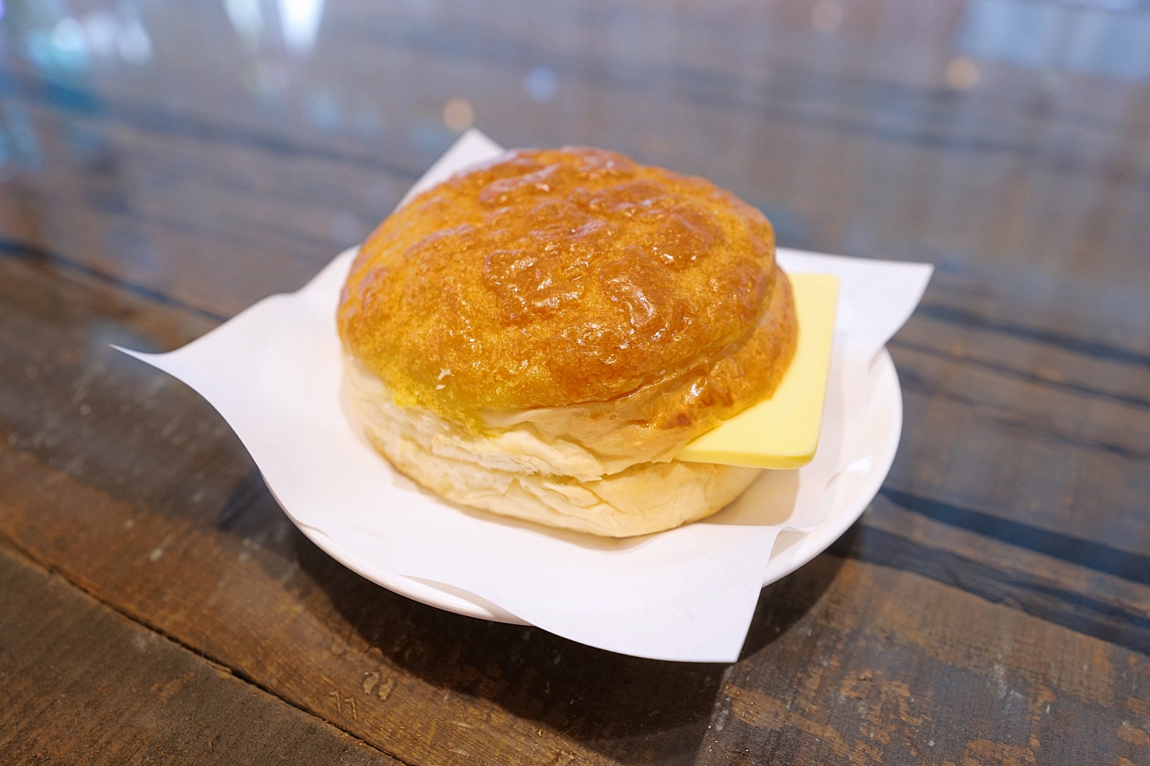 羅東美食【行運茶餐】躲在巷子內的宜蘭寵物友善港式餐廳，必點蜜汁叉燒撈麵、花生西多士（附菜單） @捲捲頭 ♡ 品味生活