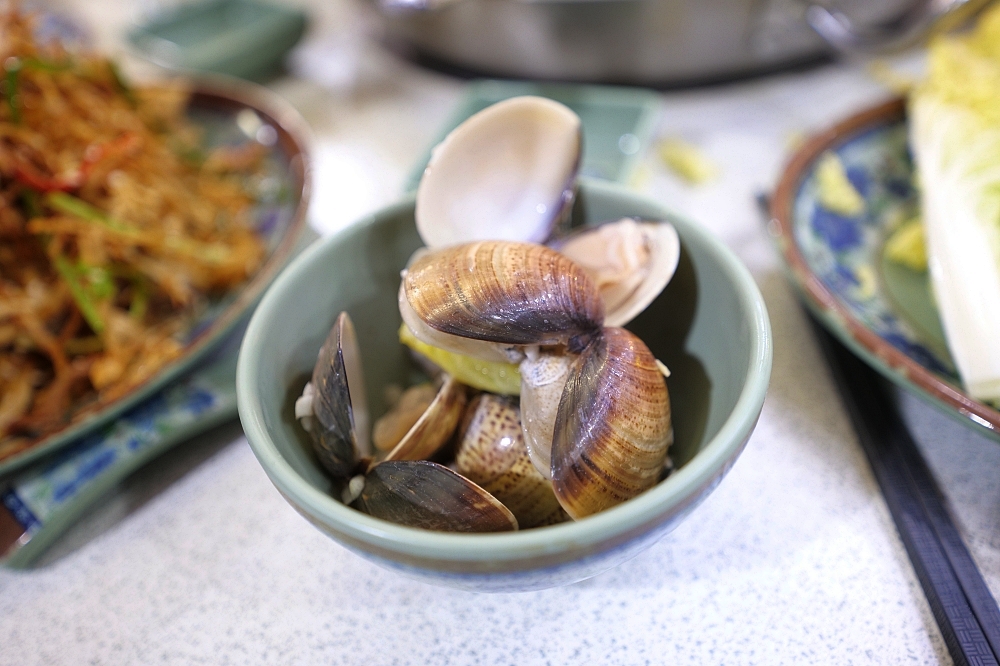 澳門美食【贏到粥】好吃手撕雞、卜卜蜆，美味上桌，菜單、訂位資訊一次分享。 @捲捲頭 ♡ 品味生活