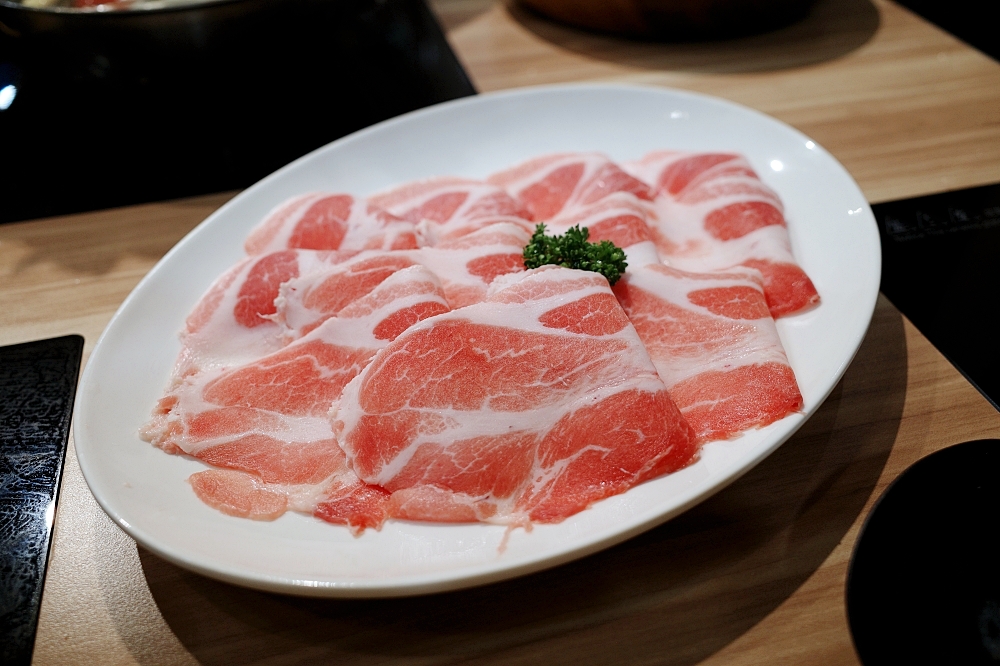 【Lumi露迷鍋物】宜蘭冬山火鍋店評價5星，肉多菜特別還吃到飽 @捲捲頭 ♡ 品味生活