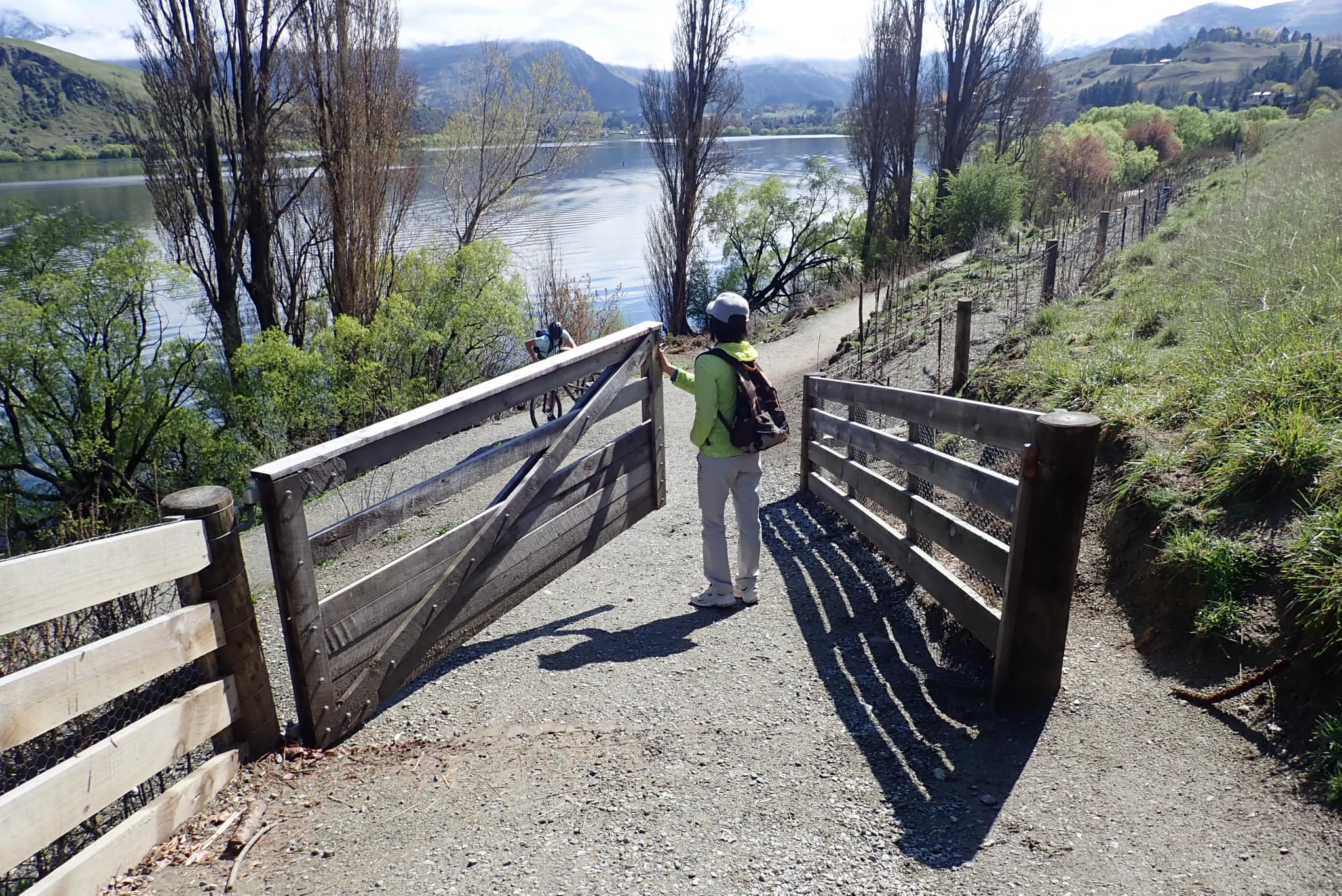 【Lake Hayes Walkway】劍鎮環湖步道推薦，停車、環境全攻略。 @捲捲頭 ♡ 品味生活