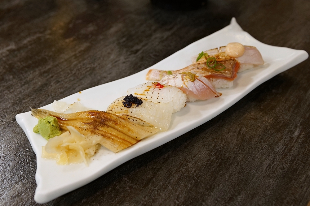 【猿燒日式料理】必點毛毛蟲壽司跟日式炸麻糬，基本都無雷（附菜單） @捲捲頭 ♡ 品味生活