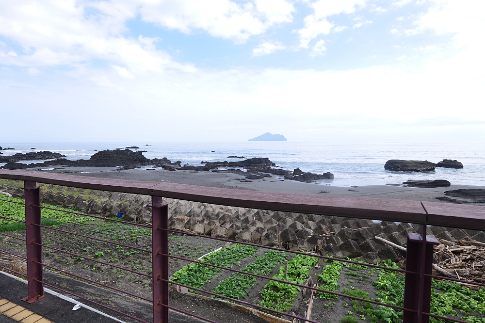 【良水田咖啡】擁有海景的下午茶地點，頭城欣賞海岸線約會咖啡廳 @捲捲頭 ♡ 品味生活