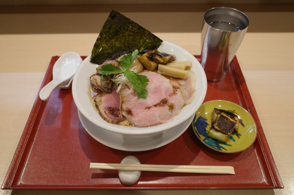 大阪美食【燃えよ麺助】tabelog 3.77 高分的特製紀州鴨肉蕎麥麵，香而不膩值得一試 @捲捲頭 ♡ 品味生活