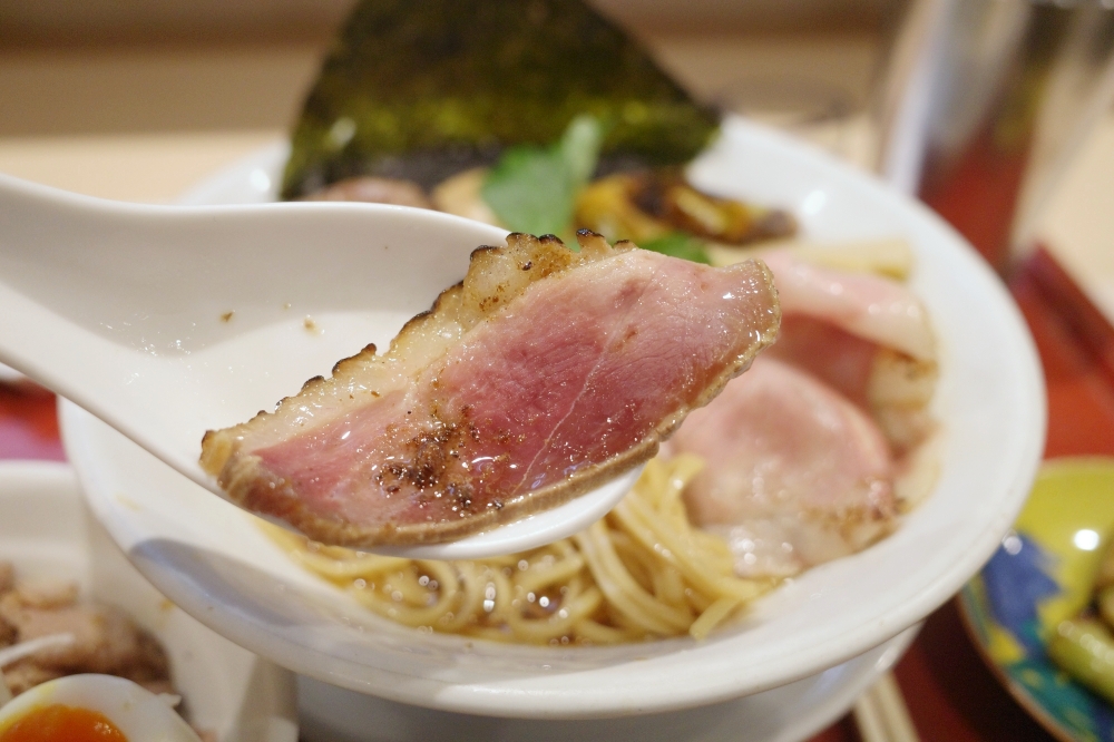 大阪美食【燃えよ麺助】tabelog 3.77 高分的特製紀州鴨肉蕎麥麵，香而不膩值得一試 @捲捲頭 ♡ 品味生活