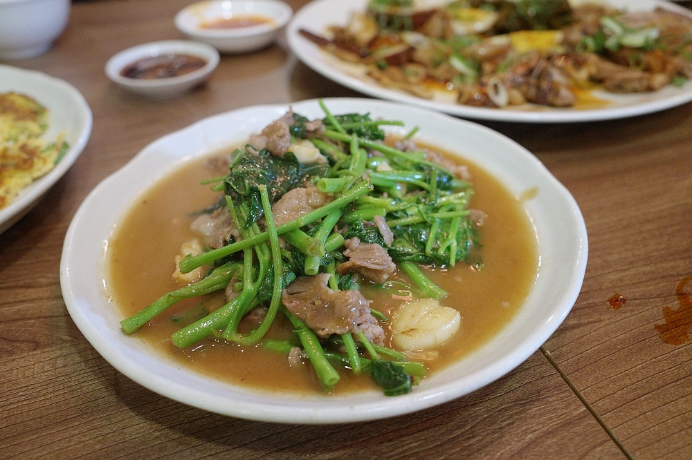 大阪美食【同客餃子館】隱藏在日本大阪的台灣味！大阪超令人懷念的家鄉料理 @捲捲頭 ♡ 品味生活