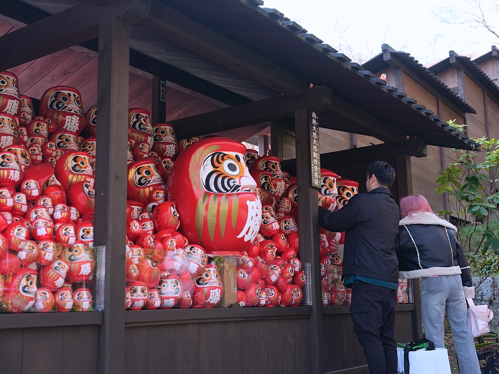 大阪景點【勝尾寺】可愛到犯規的達摩不倒翁，門票、交通、環境全攻略 @捲捲頭 ♡ 品味生活