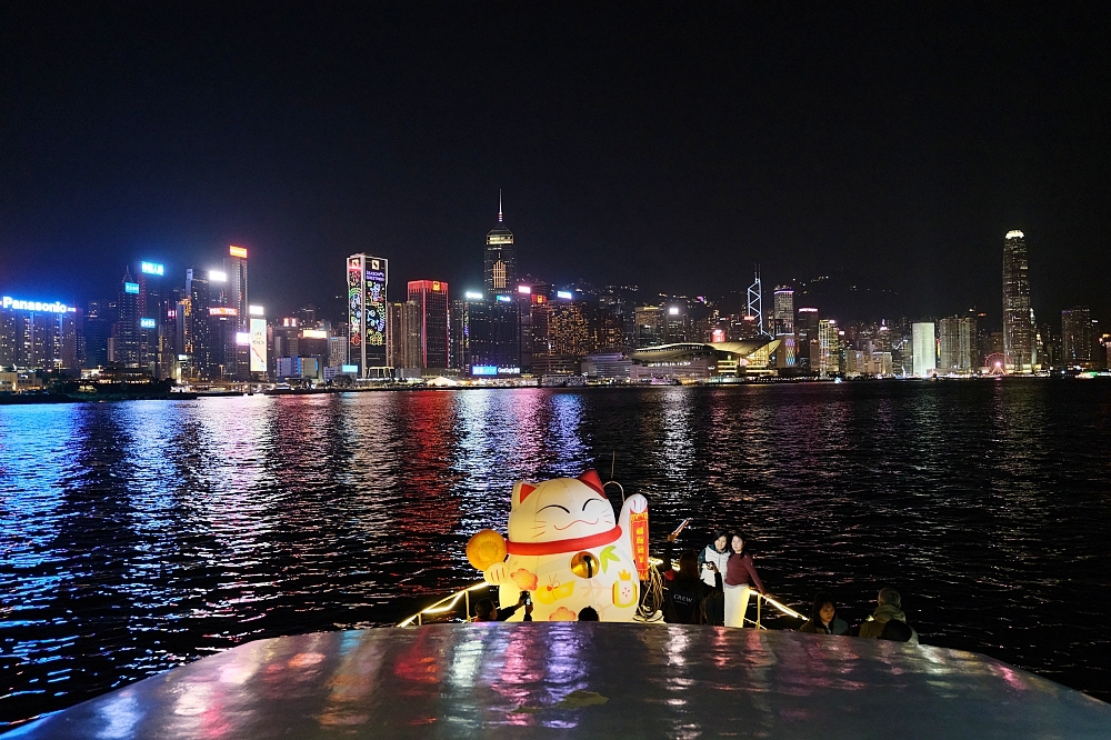 【香港維多利亞港夜遊攻略】燈光秀、遊船、拍照點一次搞定！ @捲捲頭 ♡ 品味生活